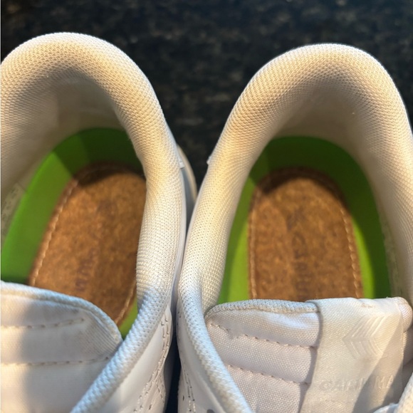 Cariuma Salvas White Leather Sneakers - Picture 3 of 5